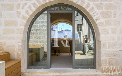 Vico Bianco Raro Rooms