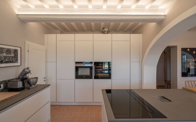 Villa Taylor: the kitchen - details on the 