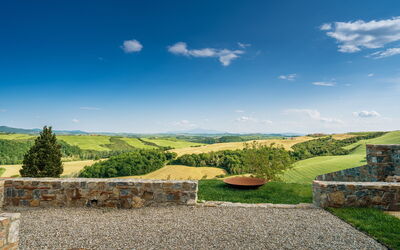 Villa Taylor: The landscape you get to enjoy everyday at Casa Insieme
