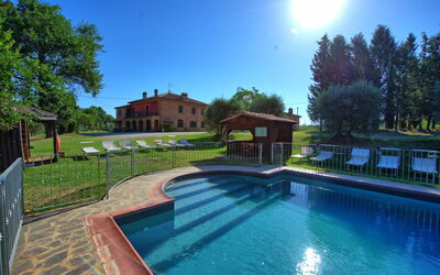 Villa Mario: all'aperto, Esterni, Giardino, Piscina