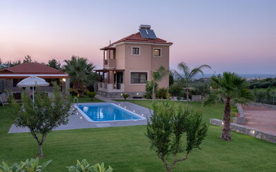 Villa Bremi: Esterni, Giardino, Piscina