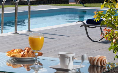 Villa Bremi: all'aperto, Piscina