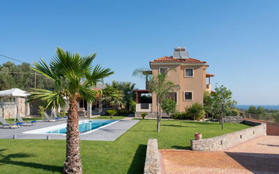 Villa Bremi: all'aperto, Esterni, Piscina