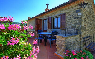 Borgo Veronica: Esterni