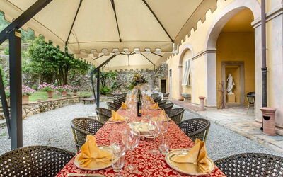 Villa Danielle: Balkon / terras / patio, Buitenkanten, Buitenshuis