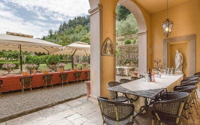 Villa Danielle: Balkon / terras / patio, Buitenkanten, Buitenshuis