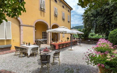 Villa Danielle: Balkon / terras / patio, Buitenkanten, Buitenshuis