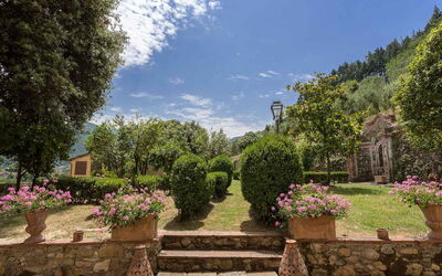 Villa Danielle: Buitenshuis, Tuin