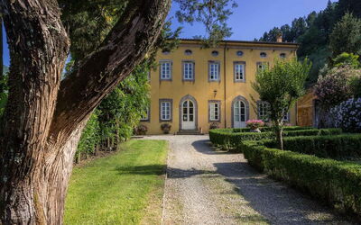 Villa Danielle: Buitenkanten, Buitenshuis