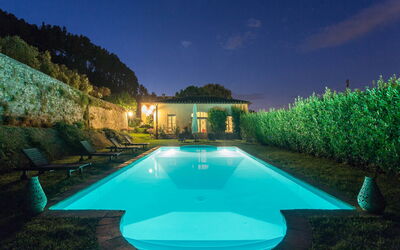 Villa Danielle: Buitenshuis, Tuin, zwembad