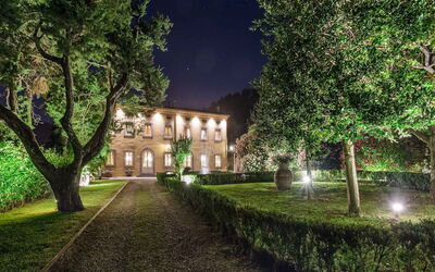 Villa Danielle: Buitenkanten, Buitenshuis, Tuin