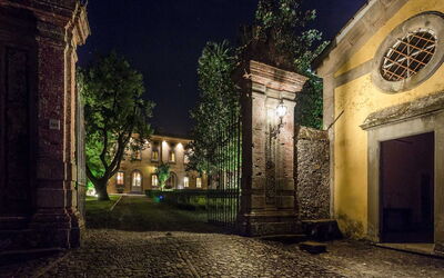 Villa Danielle: Buitenkanten, Buitenshuis, Tuin