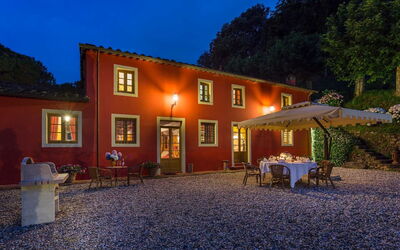 Villa Trillo: all'aperto, Entrata Principale, Esterni