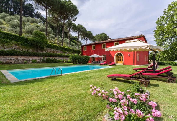 Villa Rubrum: Building Exterior, Garden, Outdoor, Pool