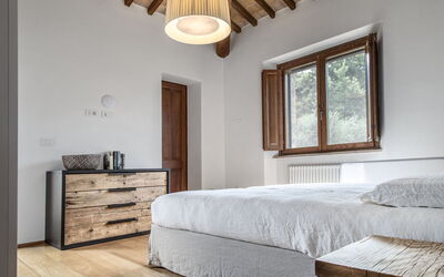 Villa Chiugi: chambre à coucher