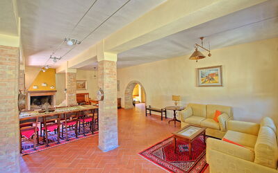 Cerretalta: Salle à manger, Salon