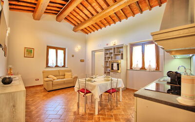 Casa Violina: Dining Room, Kitchen, Living Room