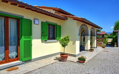 Casa Violina: Building Exterior, Outdoor