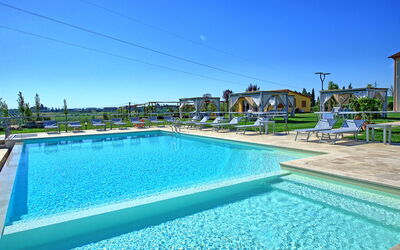 Il Sole di Vino: Pool