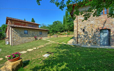 Querciolaia: Extérieurs, Jardin