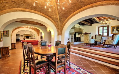 Casavecchia: Salle à manger, Salon