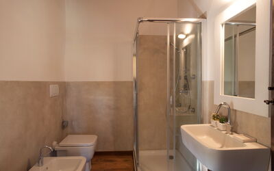 Casale Porano: Bathroom