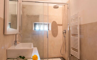 Casale Porano: Bathroom