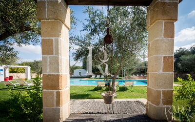 Lamia Turchese - Favola dei Trulli