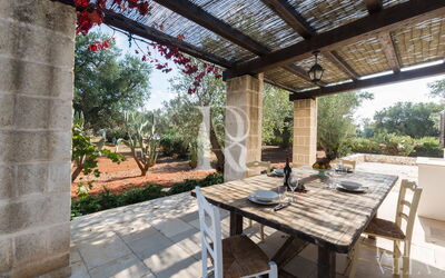 Lamia Turchese - Favola dei Trulli