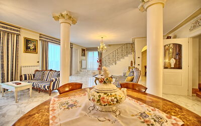 Villa Sophia: Lunchroom, Woonkamer