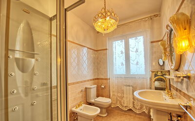 Villa Sophia: Badkamer