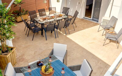 Villa Magnifica: Balkon / terras / patio