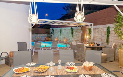 Villa Magnifica: Balkon / terras / patio