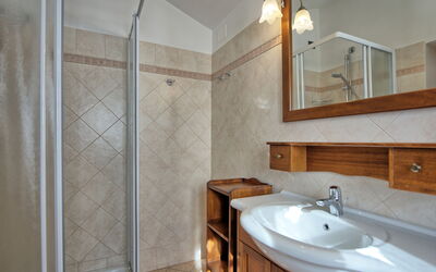 Villa Portole Uno: Bathroom