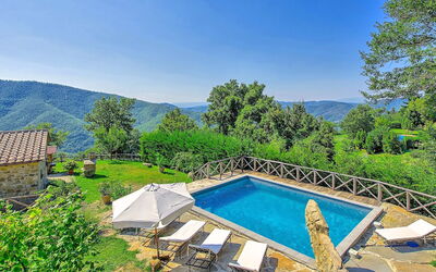 Villa Margherita Uno: Garden, Pool