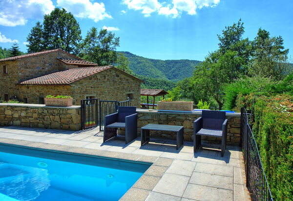 Villa Margherita Uno: Building Exterior, Outdoor, Pool