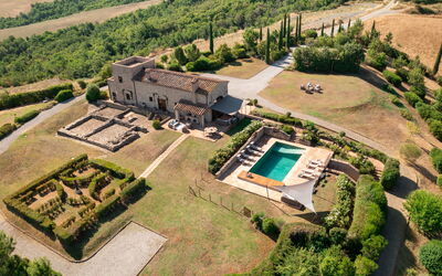 Villa Rinaldi: Scenic View, Summer