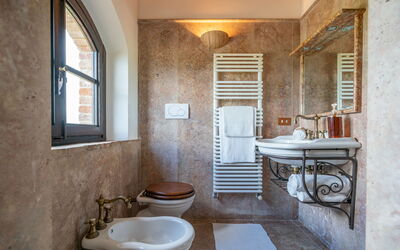 Villa Rinaldi: Bathroom