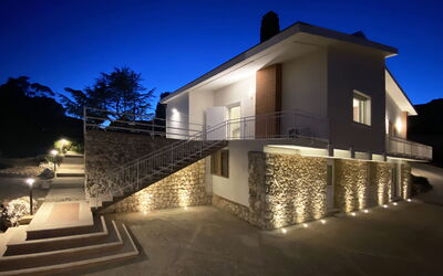 Villa Pica: Buitenshuis