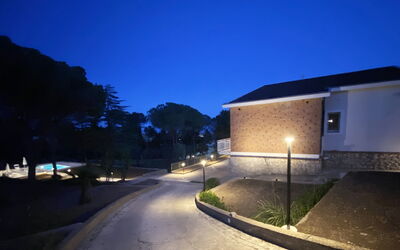 Villa Pica: Buitenshuis