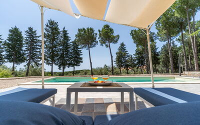 Villa Pica: Buitenkanten, Buitenshuis, zwembad