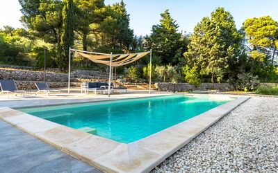 Villa Pica: Buitenkanten, Buitenshuis, zwembad