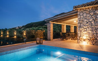 Villa Artemisia: bassin, Extérieur, Extérieurs