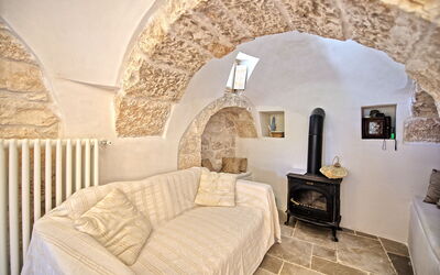 Trullo Aurora: Living Room