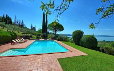 Villa le Murate: all'aperto, Giardino, Piscina, Vista Panoramica