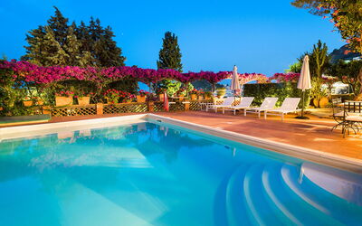 Villa Taor: villa-della-sirene-taormina-piscina