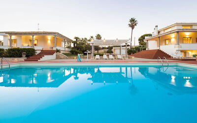 Villa Pachino: villa-mùtika-marina-di-modica-piscina