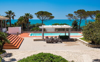 Villa Pachino: villa-mùtika-marina-di-modica-piscina