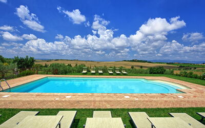 Villa Farneta: Garden, Pool
