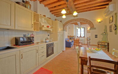 Villa Farneta: Dining Room, Kitchen